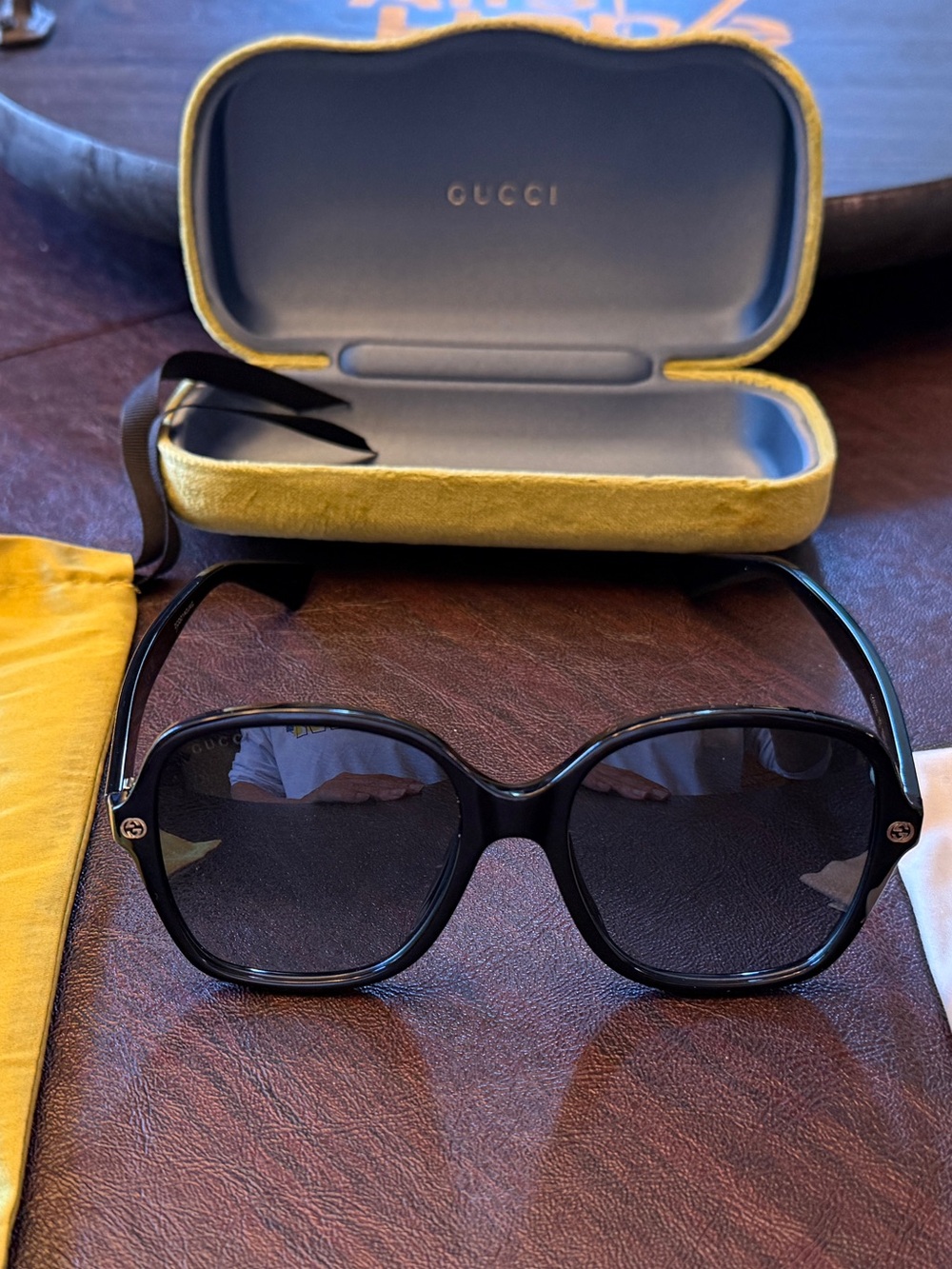 Gucci Black Oversized Round Women's Sunglasses. Model GG092S